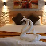 Hotel Tu Casa Linda 3*
